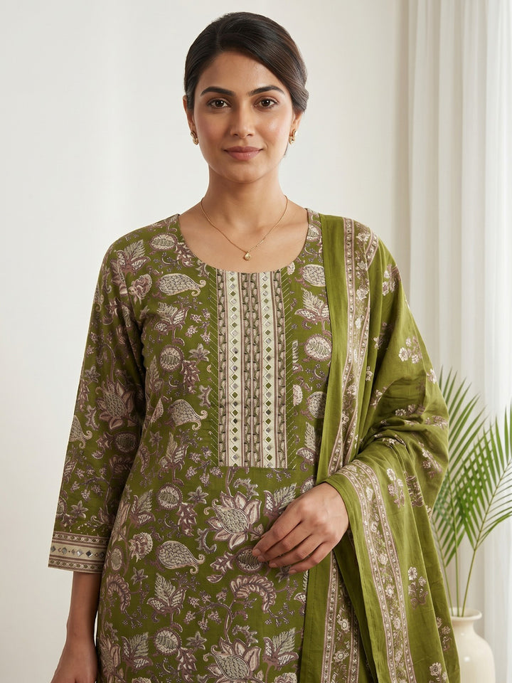 Green Embroidery Cotton Blend Kurta With Pant &amp; Dupatta