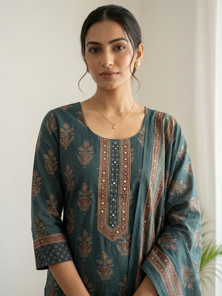 Green Printed Cotton Blend Kurta With Pant &amp; Dupatta