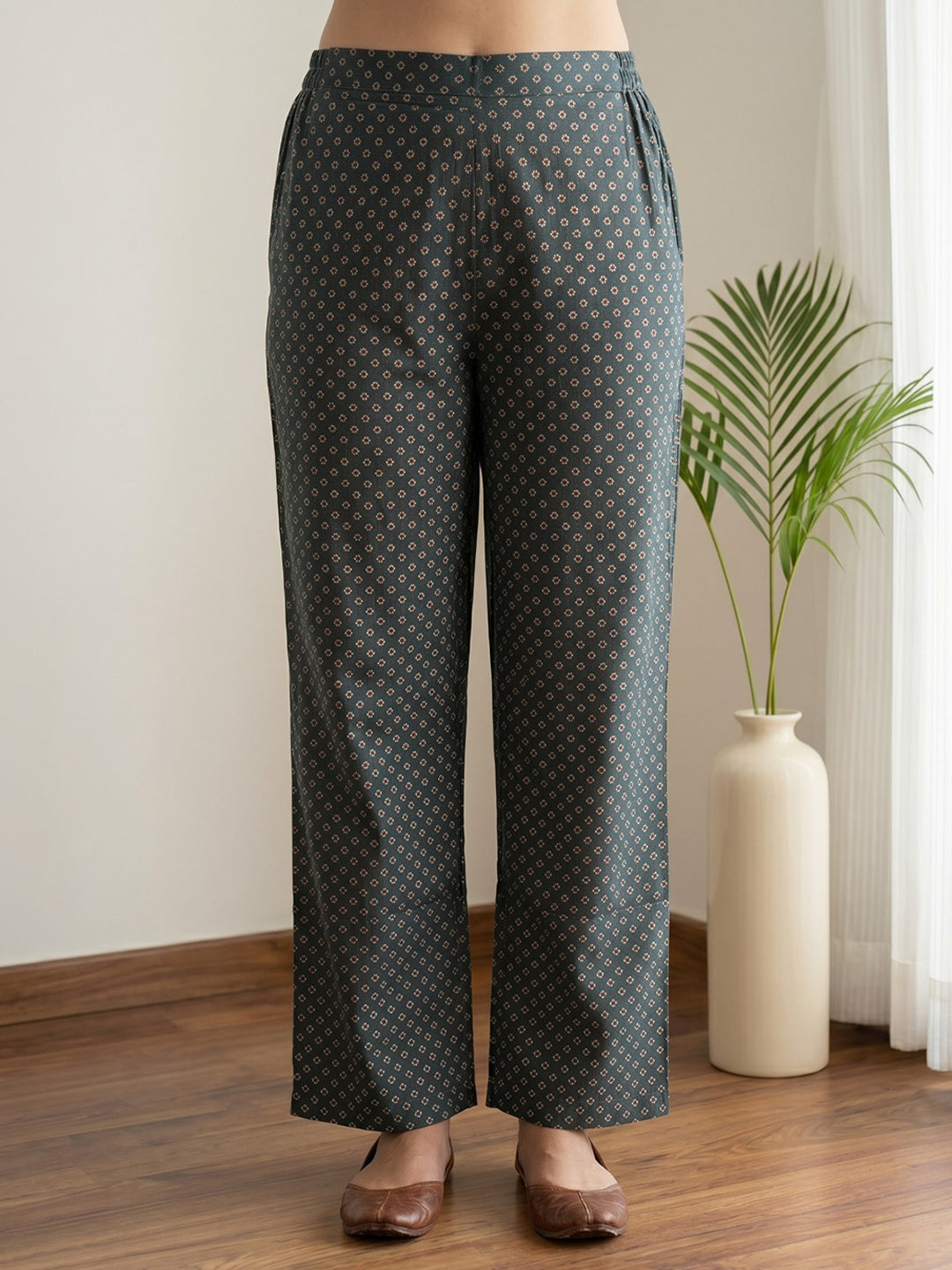 Green Printed Cotton Blend Kurta With Pant &amp; Dupatta