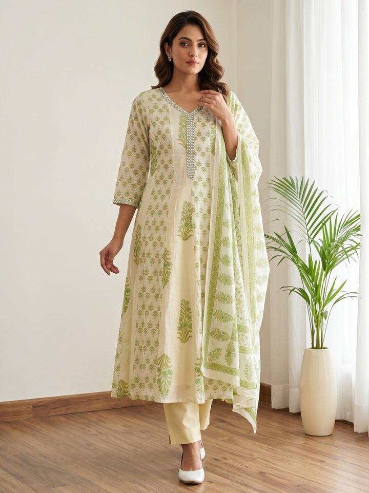 Green Printed Cotton Blend Kurta With Pant &amp; Dupatta