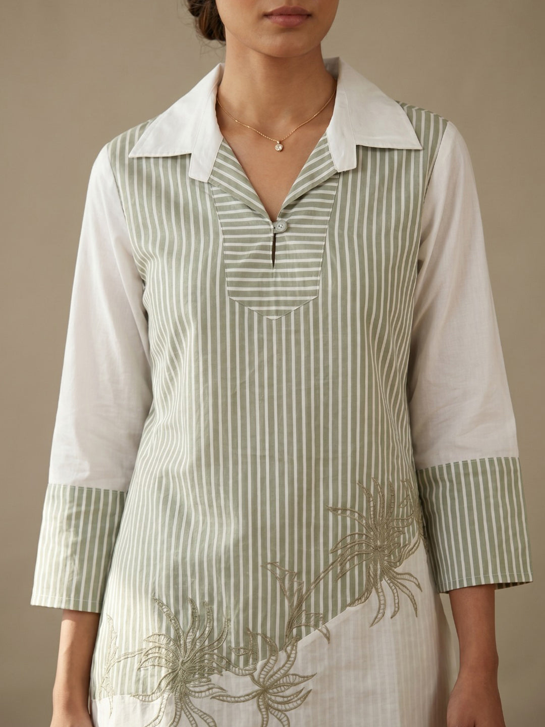 Green Printed Cotton Blend V Neck Straight Kurta With Pant