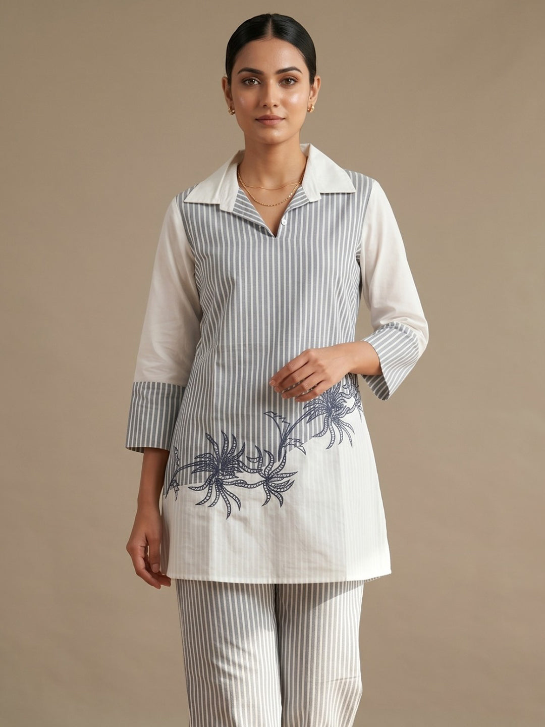 Grey Printed Cotton Blend V Neck Straight Kurta With Pant