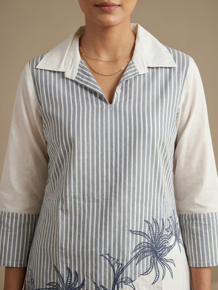 Grey Printed Cotton Blend V Neck Straight Kurta With Pant