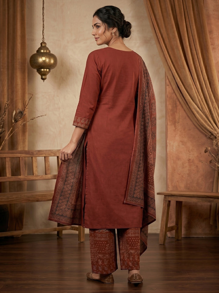 Red Printed Cotton Blend Kurta With Pant &amp; Dupatta