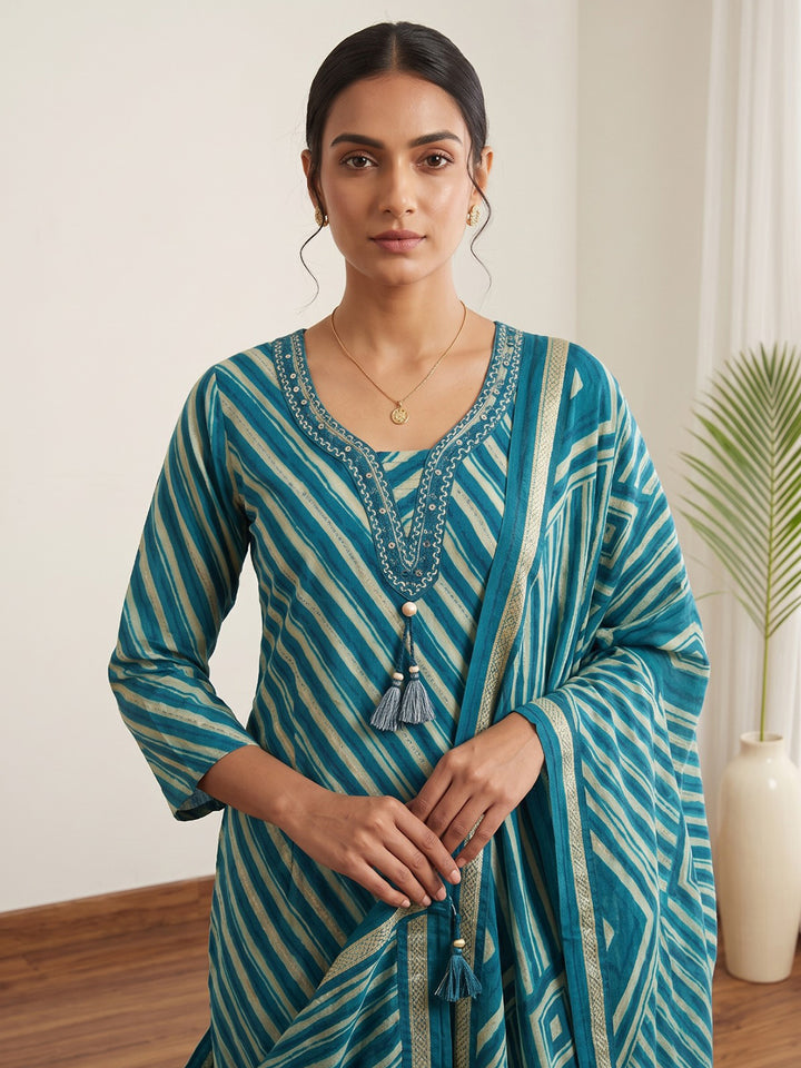 Blue Printed Kurta With Pant &amp; Dupatta