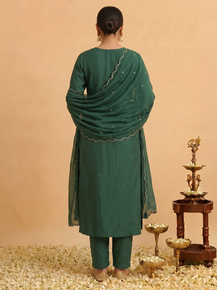 Green Embroidered Chanderi Kurta With Pant &amp; Dupatta
