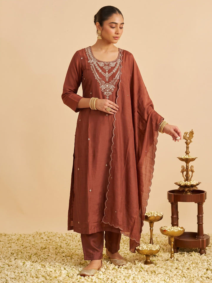 Rust Embroidered Chanderi Kurta With Pant &amp; Dupatta