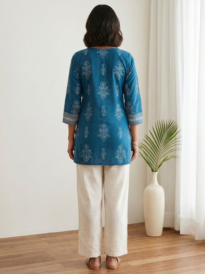 Teal Blue Cotton Blend Round Neck Printed Kurta