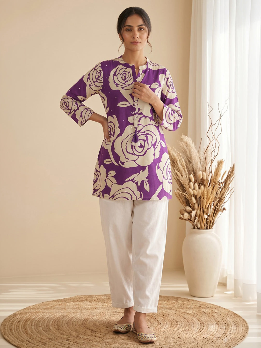 Purple Cotton Blend V Neck Embroidered Kurta