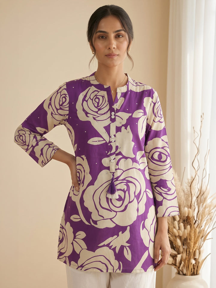 Purple Cotton Blend V Neck Embroidered Kurta