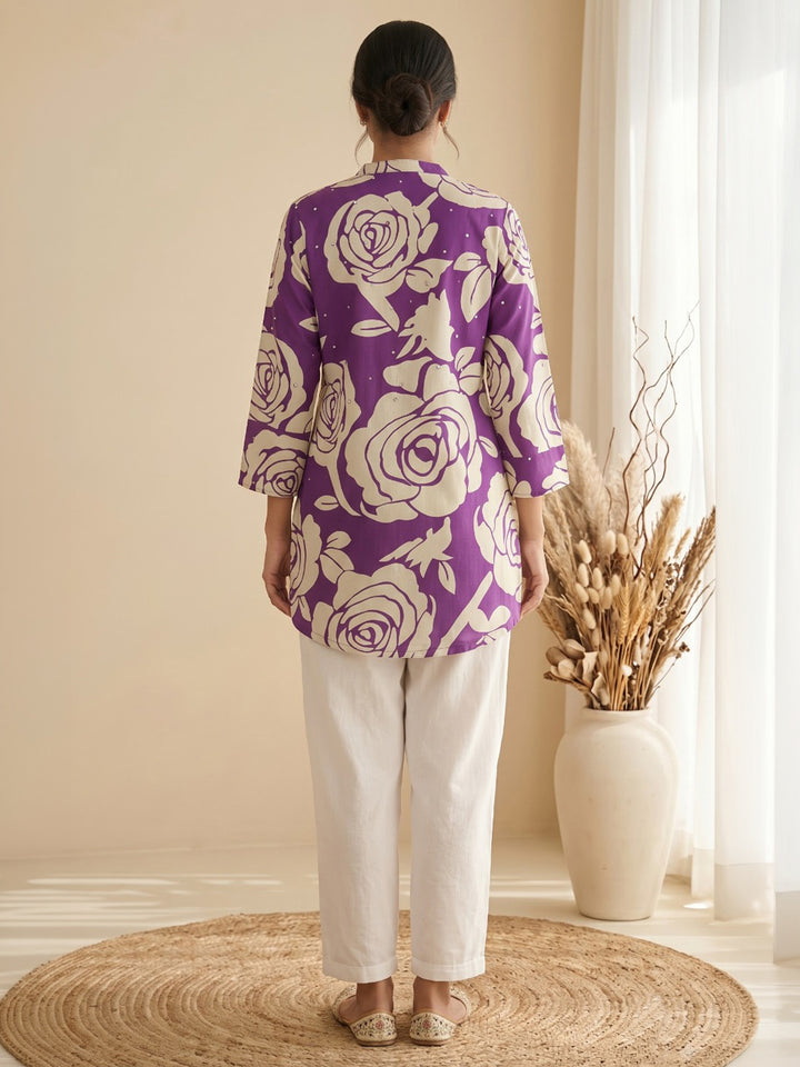 Purple Cotton Blend V Neck Embroidered Kurta