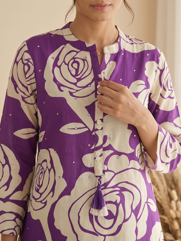 Purple Cotton Blend V Neck Embroidered Kurta