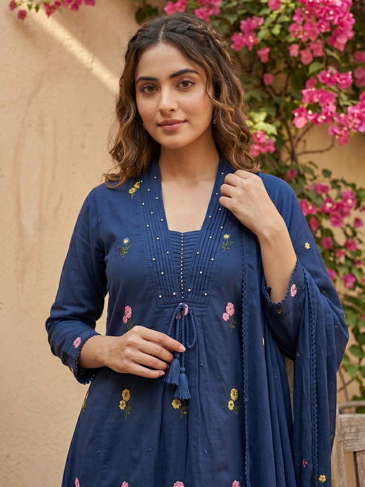 Blue Embroidered Cotton Blend Straight Round Neck Suit Set