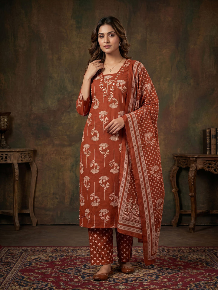 Red Printed Cotton Blend Round Neck Suit Set