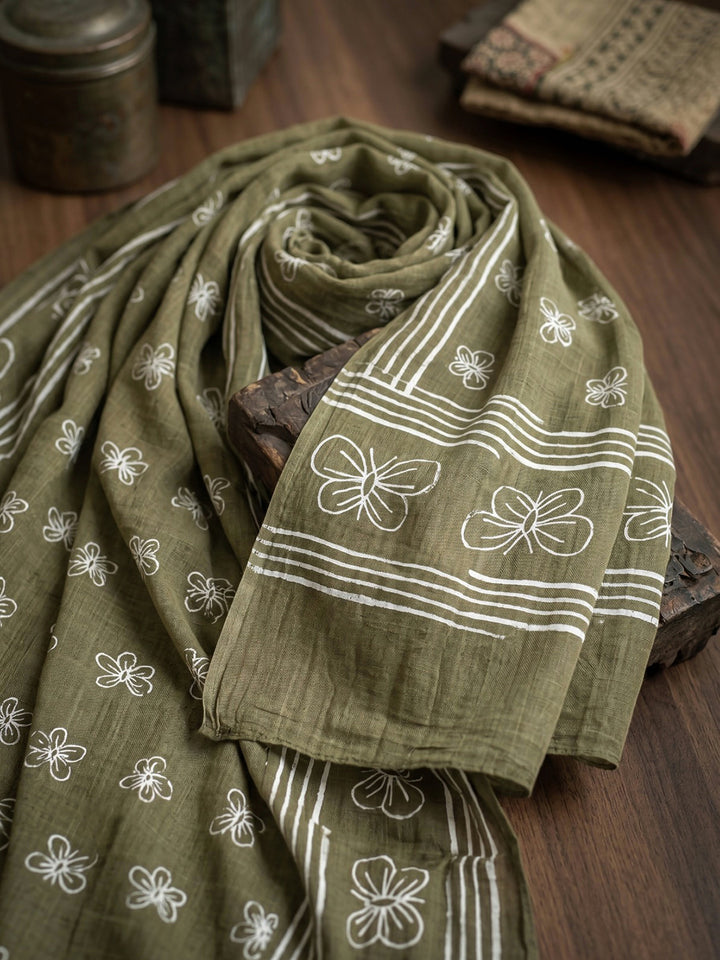 Green Printed Cotton Blend Straight Suit Set With Dupatta