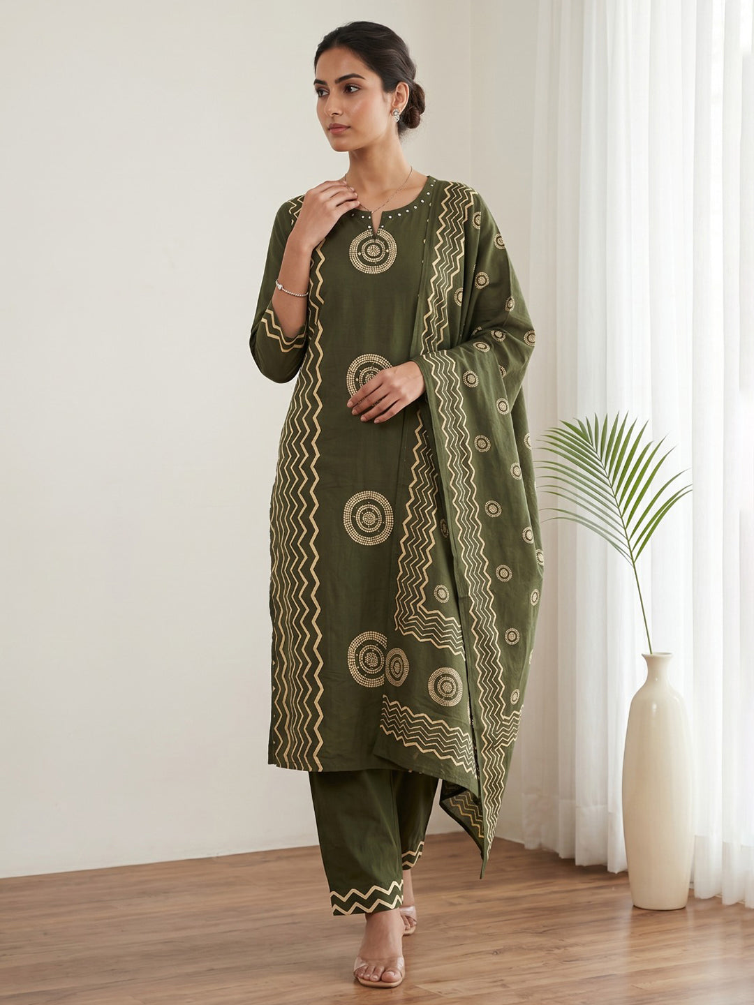 Green Printed Cotton Blend Kurta With Pant &amp; Dupatta