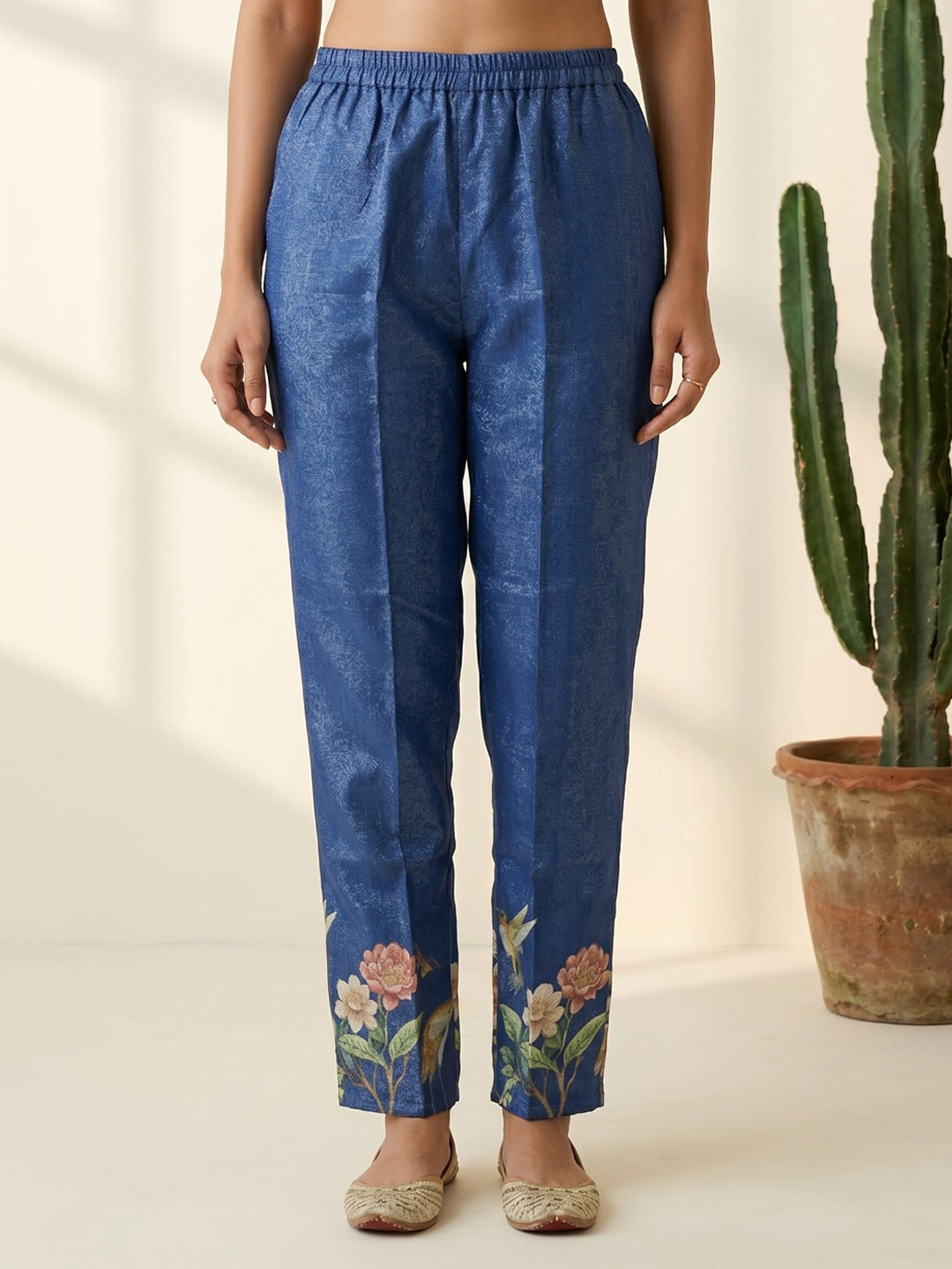 Blue Printed Cotton Blend V Neck Straight Kurta With Pant
