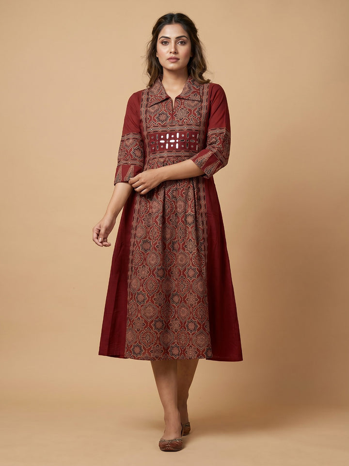 Red Embroidered Cotton Blend Straight Kurta