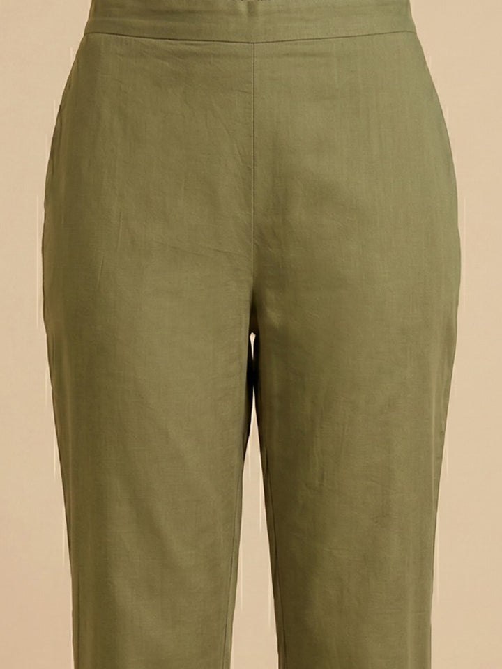 Green Embroidered Cotton Blend Straight Round Neck Suit Set