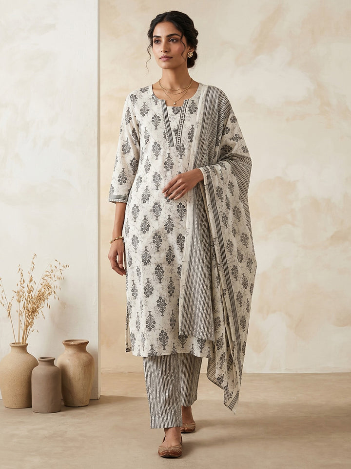 Grey Embroidered Cotton Blend Straight Suit Set With Dupatta