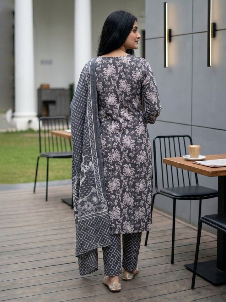 Black Printed Cotton Blend Straight Round Neck Suit Set