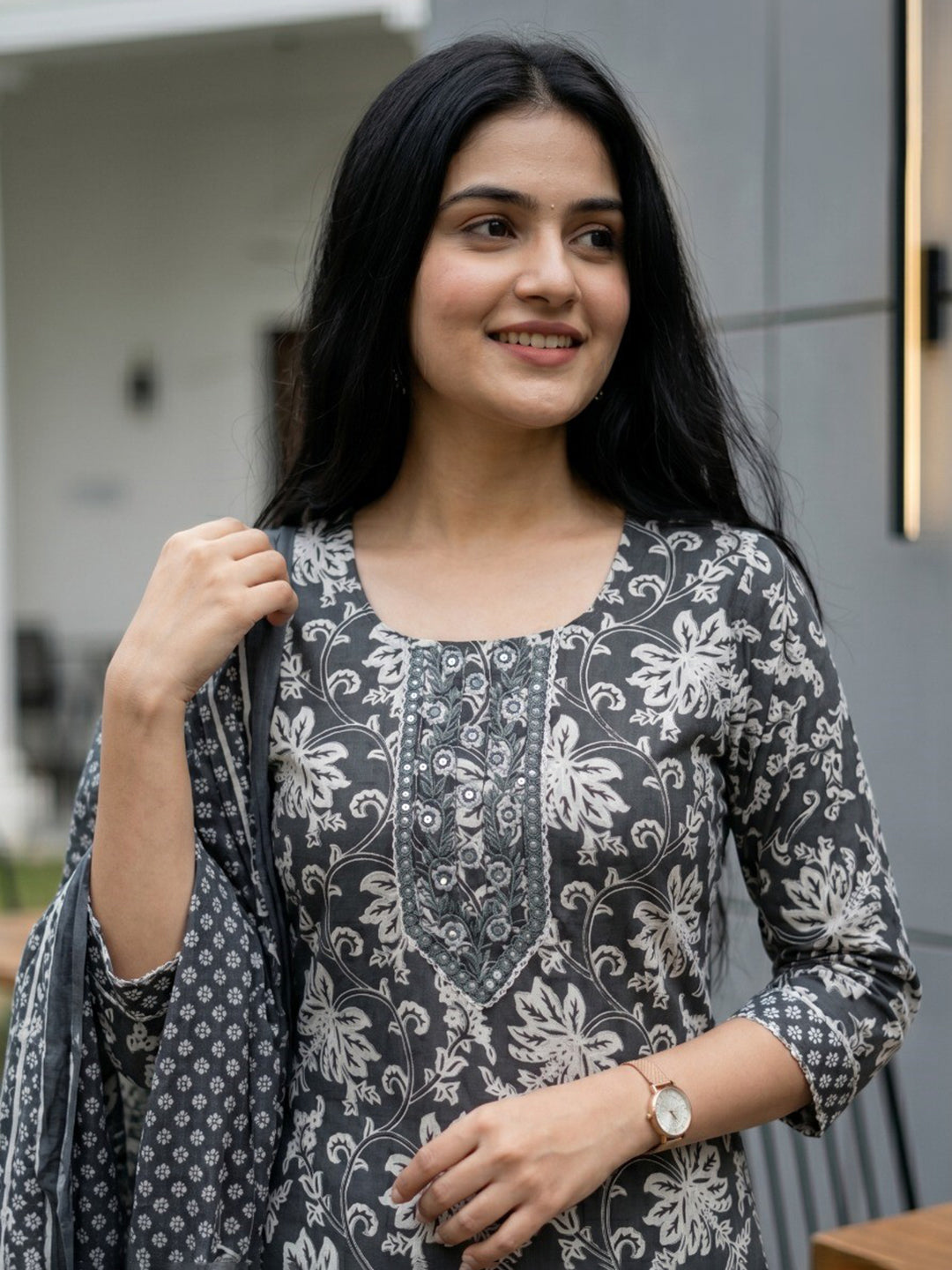 Black Printed Cotton Blend Straight Round Neck Suit Set