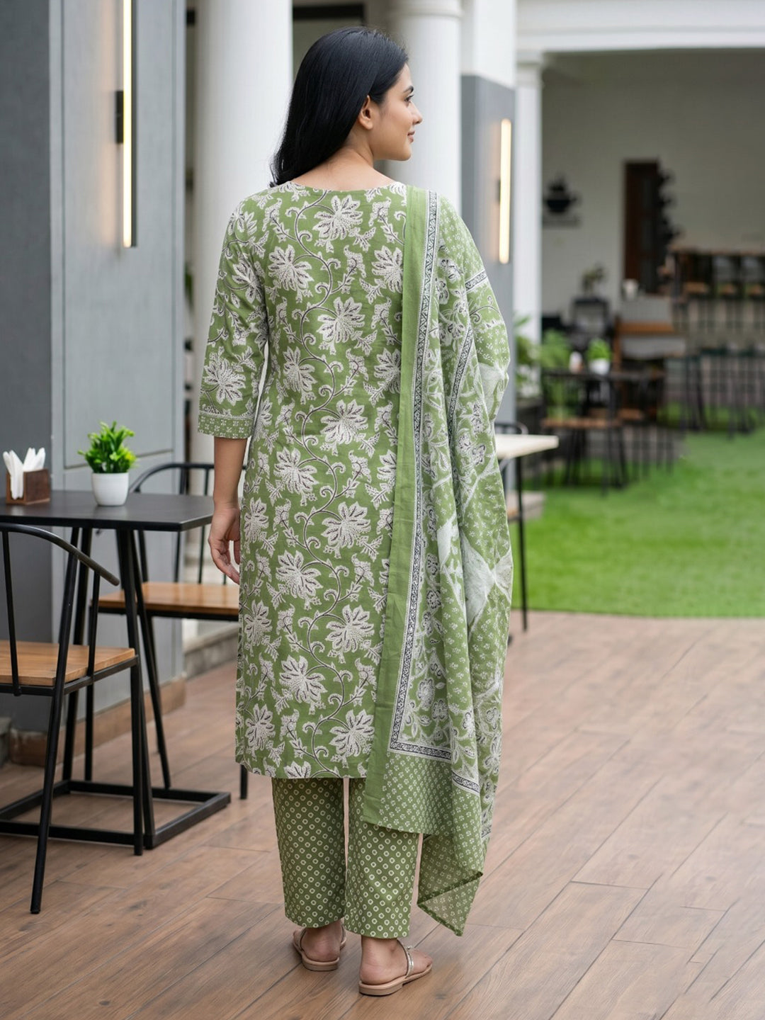 Green Printed Cotton Blend Straight Round Neck Suit Set