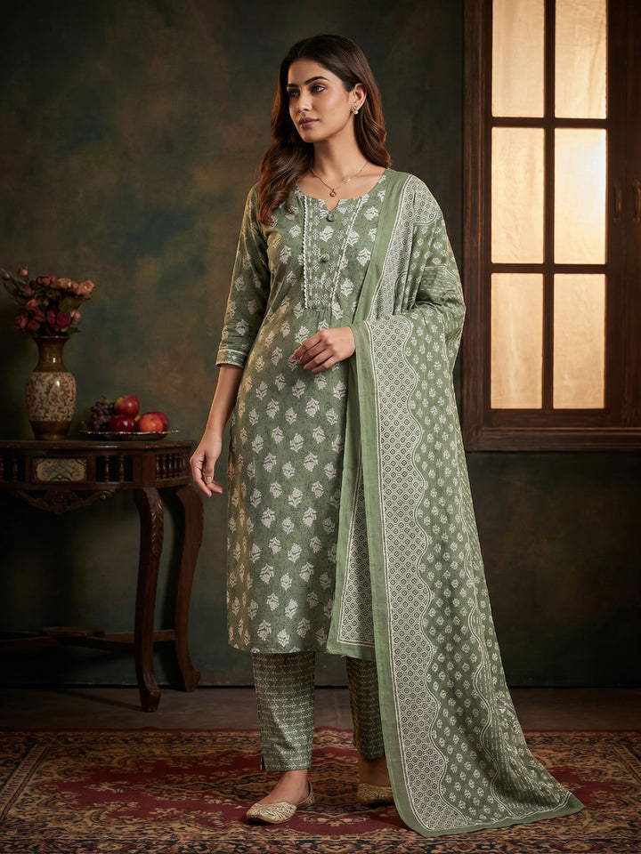 Green Embroidered Cotton Blend Round Neck Suit Set