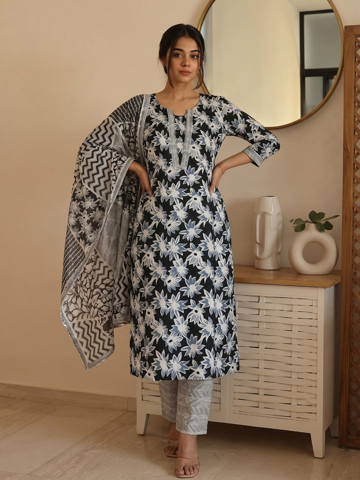 Grey Printed Cotton Blend Kurta With Pant &amp; Dupatta