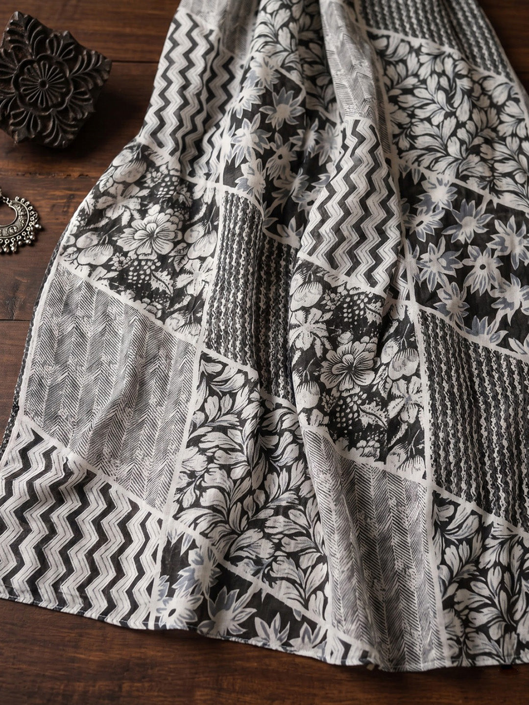 Grey Printed Cotton Blend Kurta With Pant &amp; Dupatta