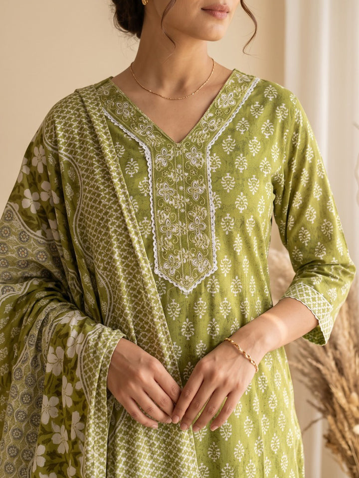 Green Printed Cotton Blend Kurta With Pant &amp; Dupatta