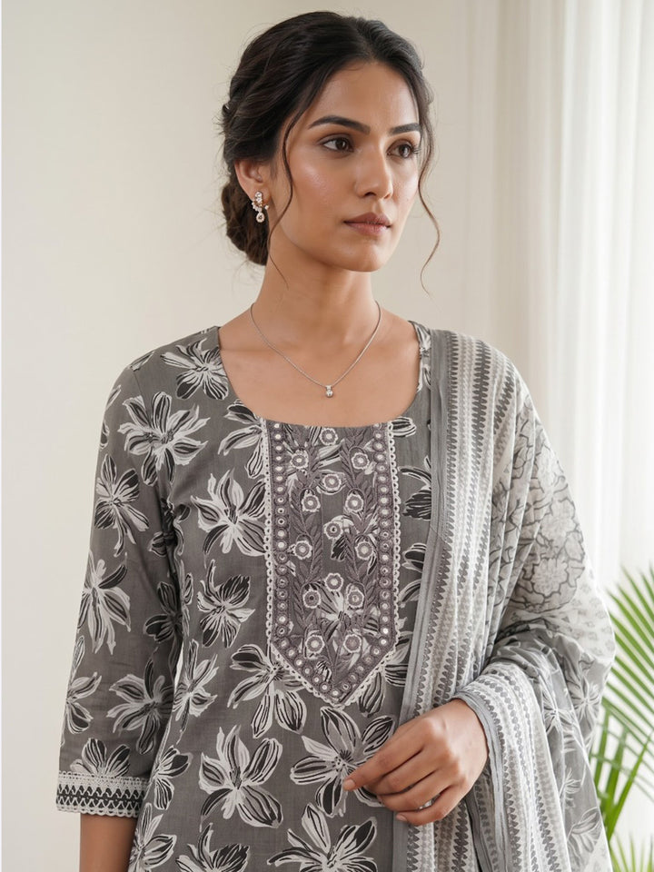 Grey Printed Cotton Blend Kurta With Pant &amp; Dupatta