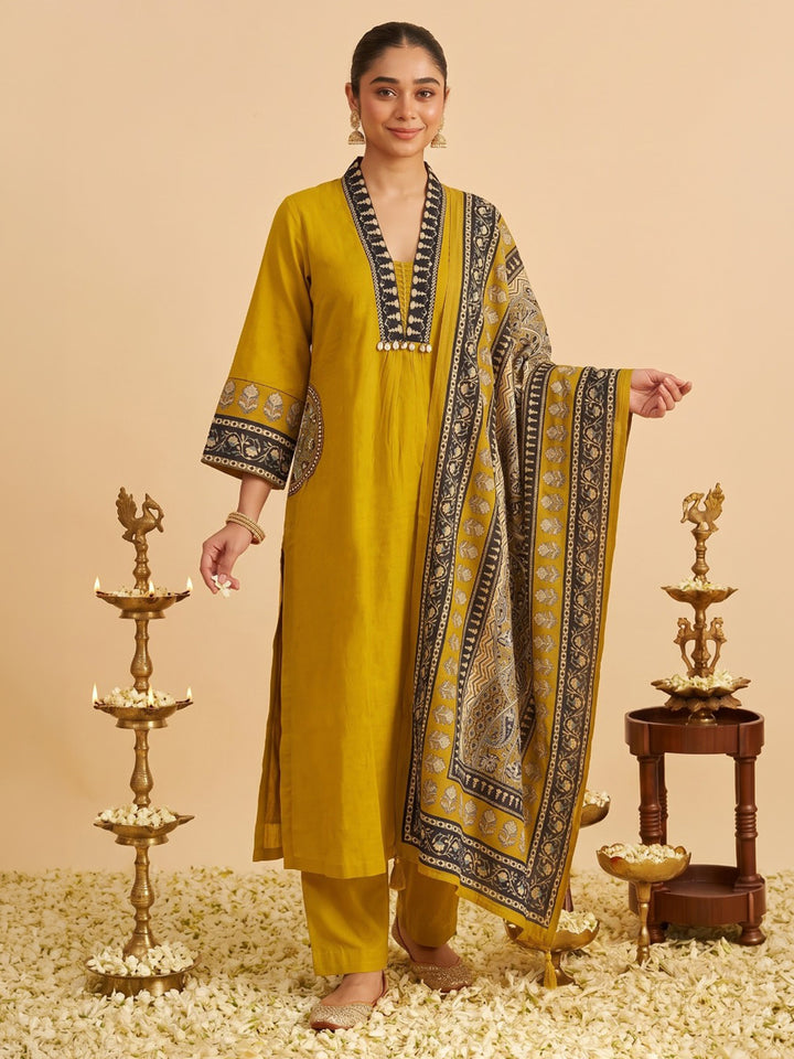 Yellow Printed Cotton Blend Kurta With Pant &amp; Dupatta