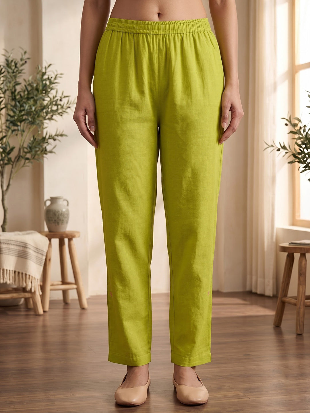 Green Embroidered Chanderi Kurta With Pant &amp; Dupatta