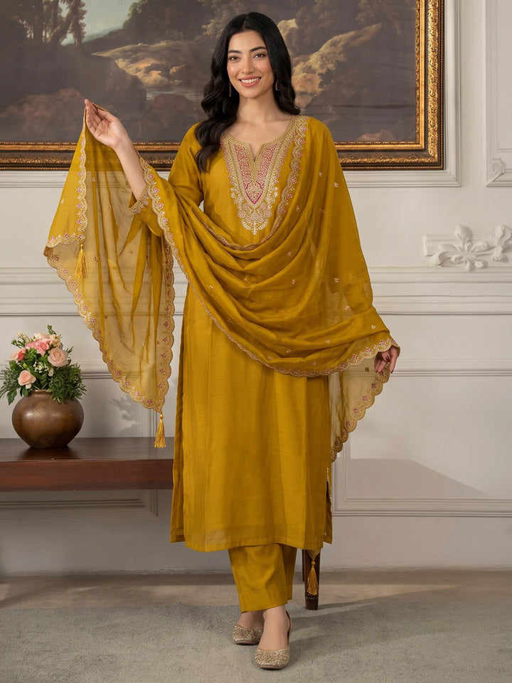 Mustard Printed Chanderi Kurta With Pant &amp; Dupatta