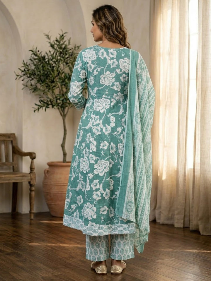 Green Printed Cotton Blend Kurta With Pant &amp; Dupatta