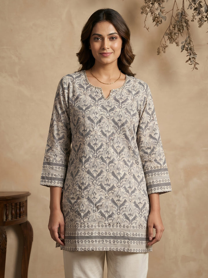 Beige Cotton Blend Round Neck Embroidered Kurta