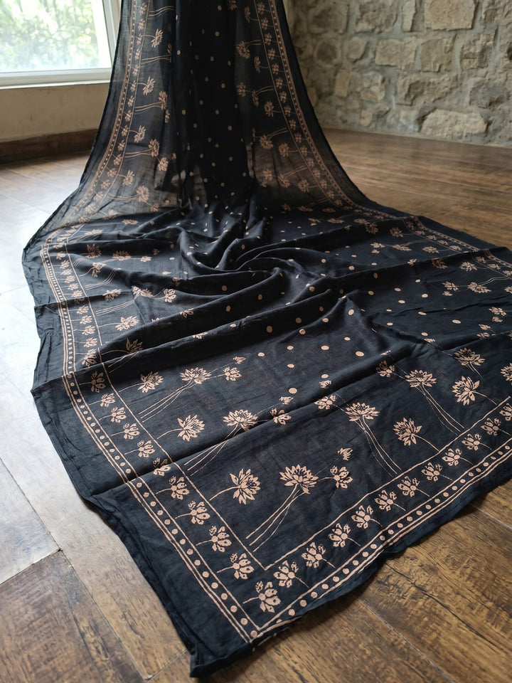 Black Embroidered Cotton Blend Round Neck Suit Set