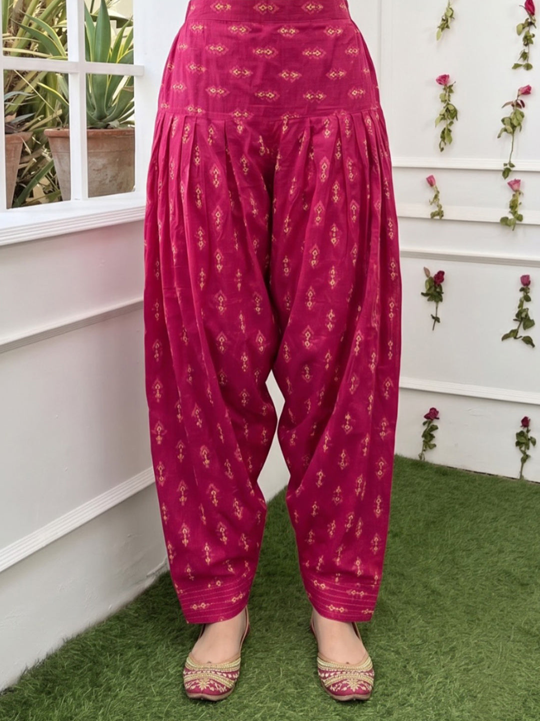 Pink Printed Cotton Blend Kurta With Pant &amp; Dupatta