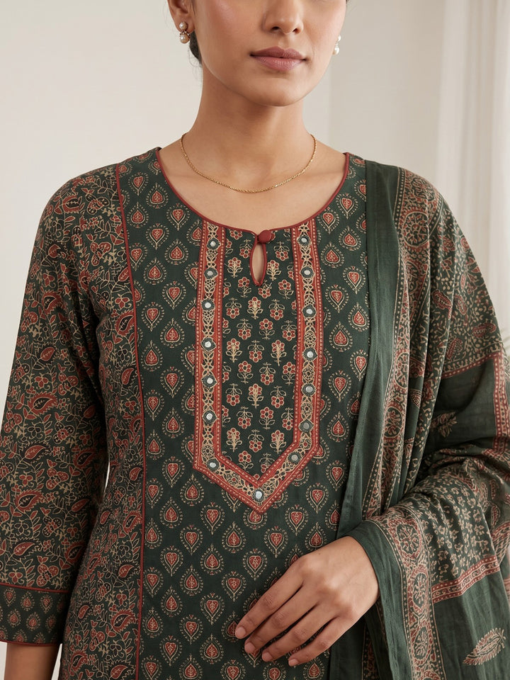 Green Embroidery Cotton Blend Kurta With Pant &amp; Dupatta