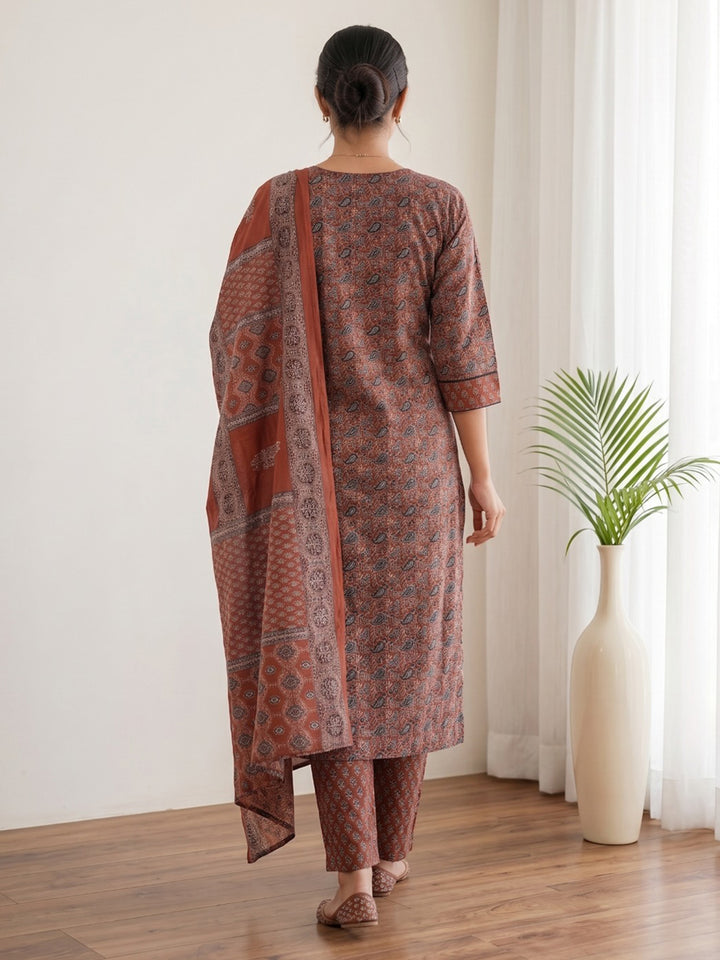 Maroon Embroidery Cotton Blend Kurta With Pant &amp; Dupatta