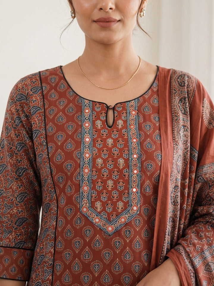 Maroon Embroidery Cotton Blend Kurta With Pant &amp; Dupatta