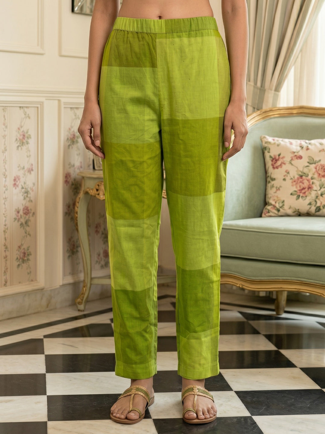 Green Printed Cotton Blend Round Neck Straight Kurta With Pant