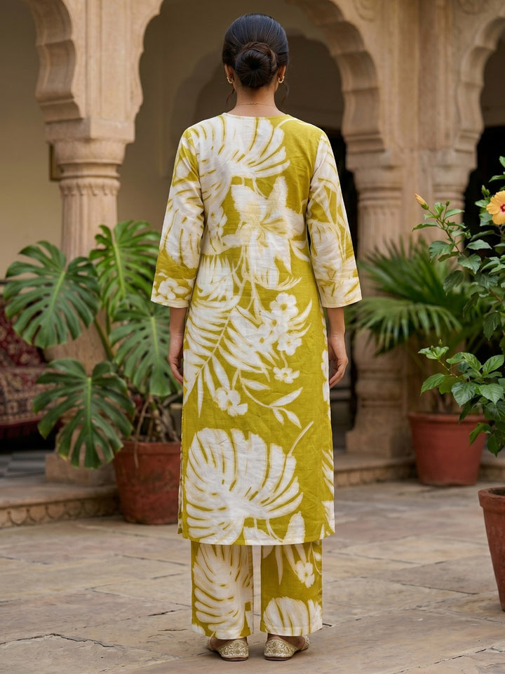 Yellow Embroidered Cotton Blend Round Neck Straight Kurta With Pant
