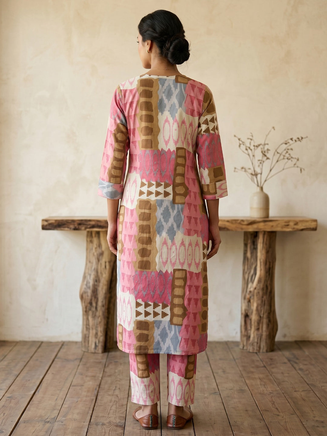 Pink Printed Cotton Blend V Neck Straight Kurta With Pant