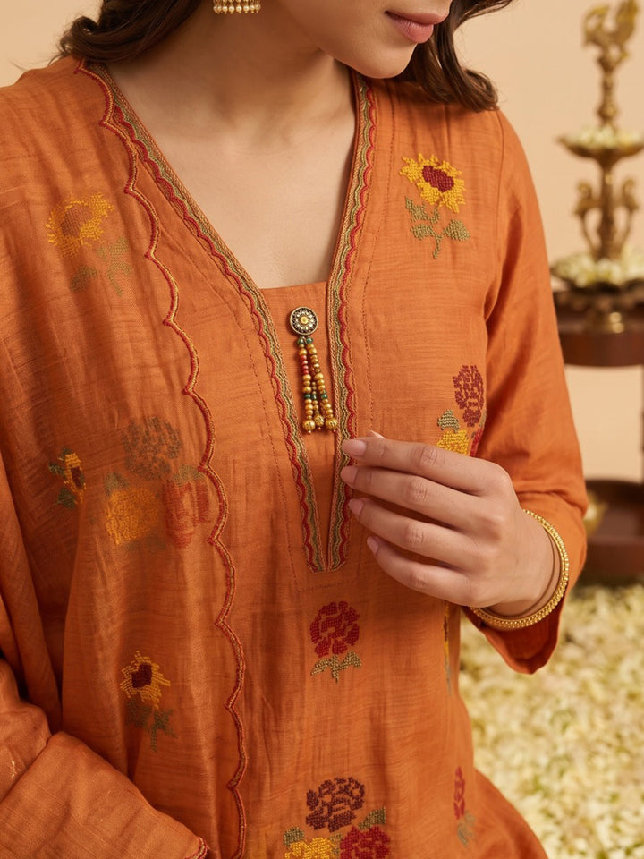 Orange Embroidered Chanderi Kurta With Pant &amp; Dupatta