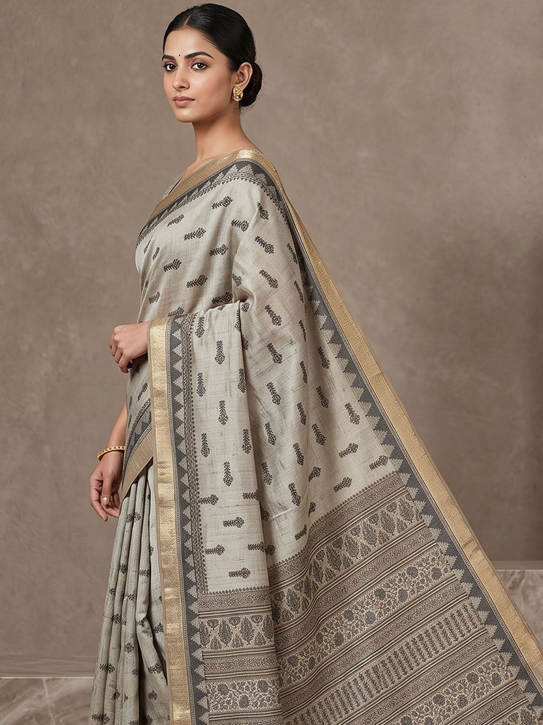 Off White Linen Blend Printed Saree
