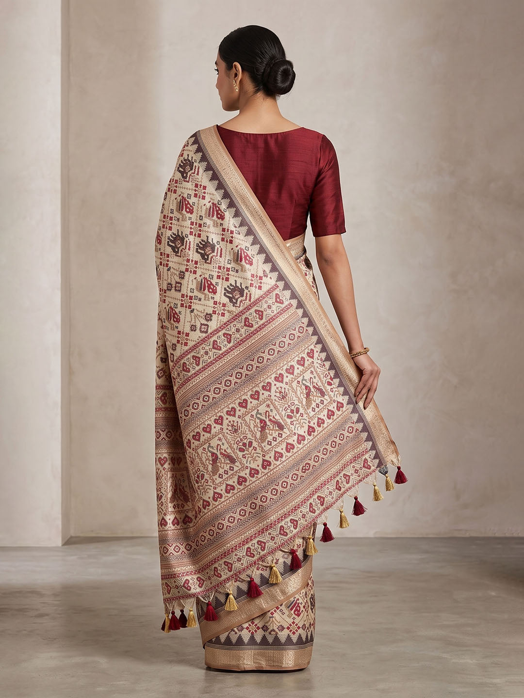 Off White Linen Blend Printed Saree