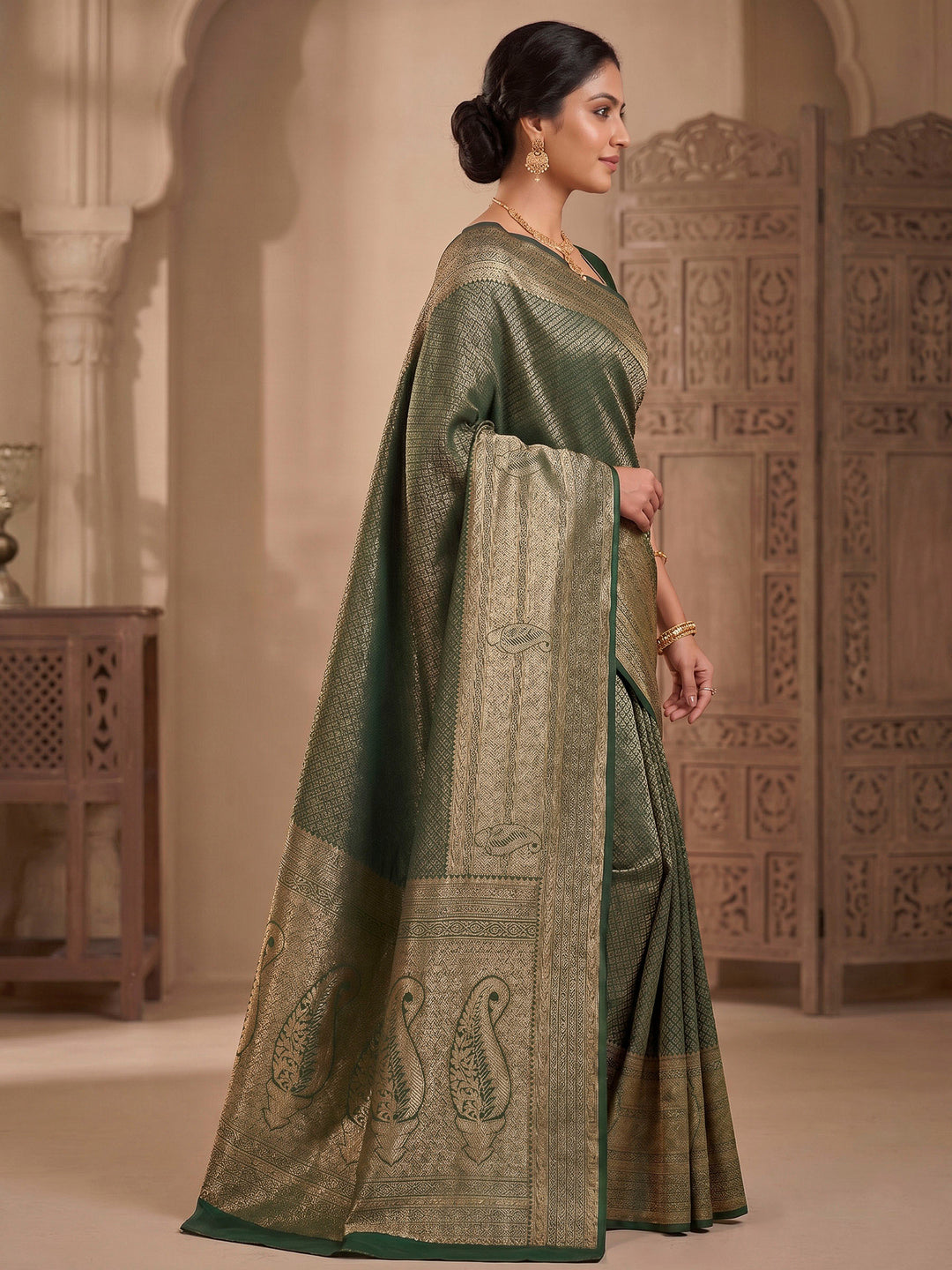Green Woven Design Art Silk Kanjivaram Saree