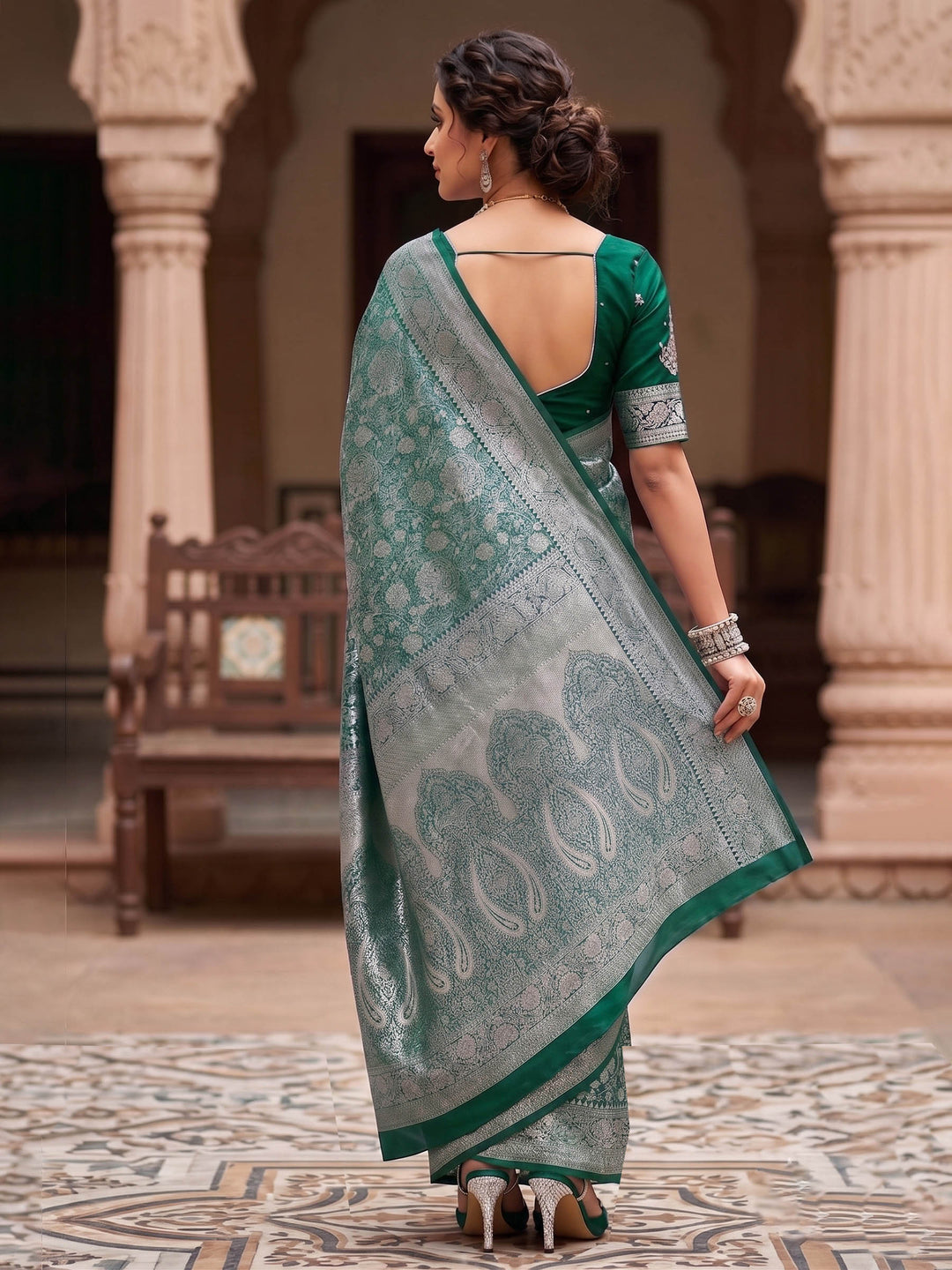 Green Woven Design Art Silk Kanjivaram Saree